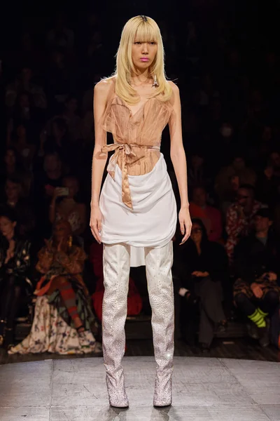 Look 46